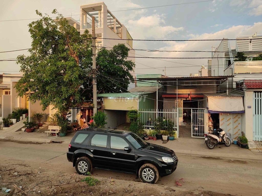 Chính chủ bán  nhà mặt tiền Mễ Cốc ,Phường 15 Quận 8  Tp Hồ Chí Minh
