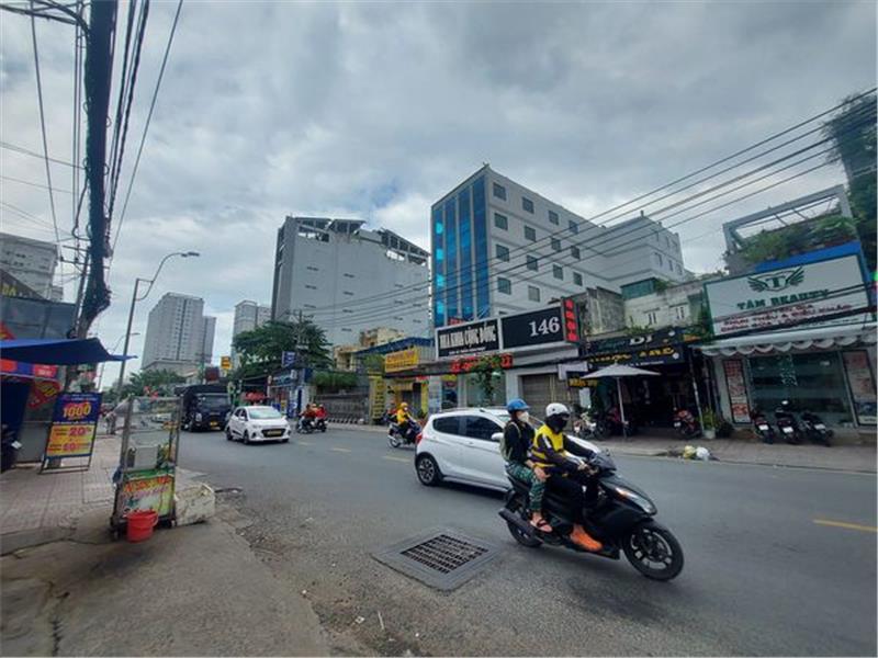 Bán MT Nguyễn Xí, Bình Thạnh - Diện tích 920m², 3 tầng, giá 80 tỷ thương lượng