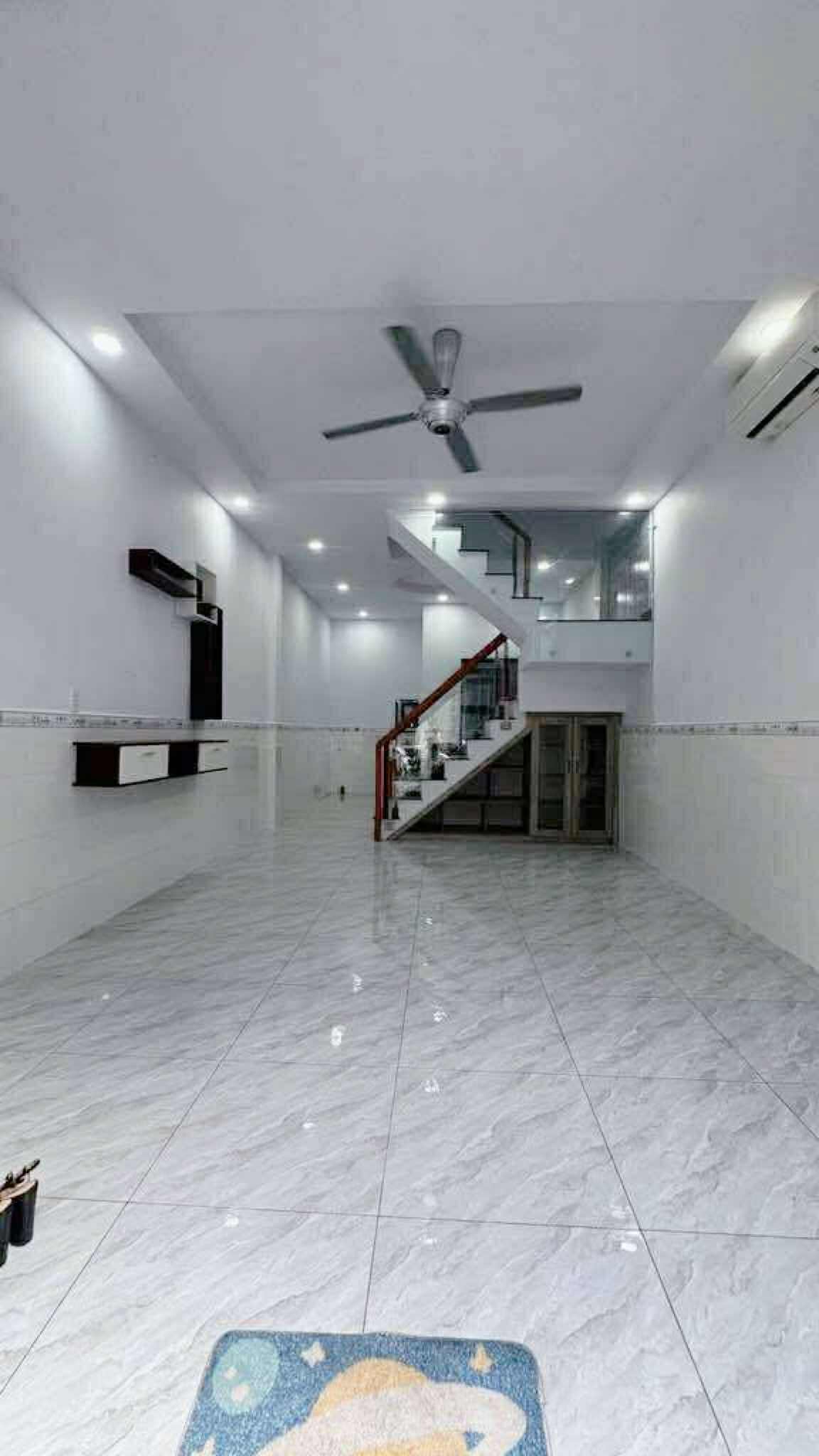 Bán nhà 33m2-2tang sát mt Lê Văn Khương Q12 , hẻm kiamoning ,cạnh Chợ Thiếc, 3 tỷ nhỉnh 0932030061