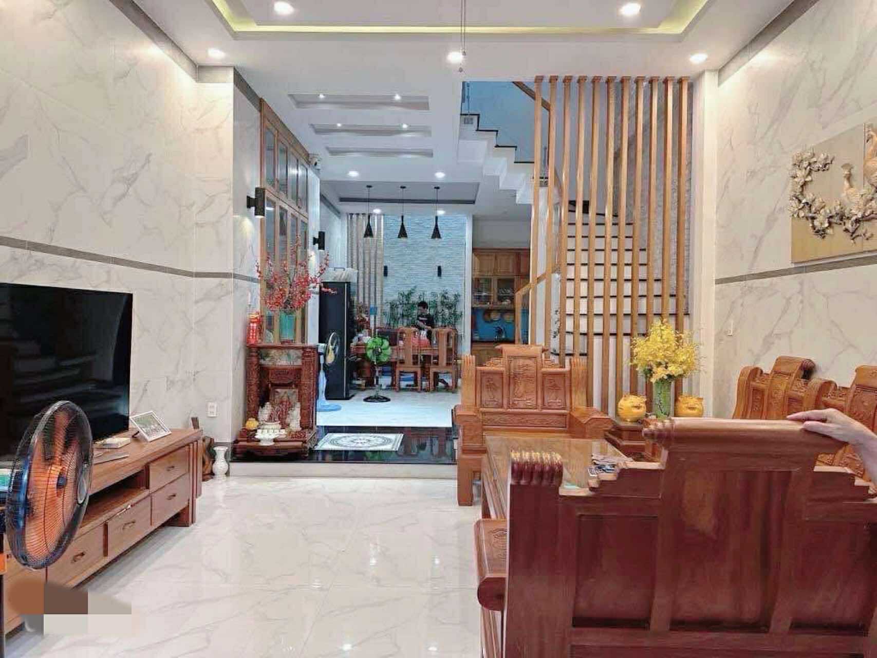 Bán nhà đường 6m thông 70m2-3tang Trần Thị Hè Q12 ,ngay sát Hiệp Thành City- 6 tỷ nhỉnh 0932030061