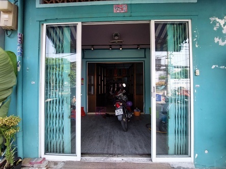 Cho thuê mặt bằng cửa hàng mặt tiền đường Đồng Nai tại: 134 Đường Đồng Nai, Phường 15, Quận 10, TP.Hồ Chí Minh