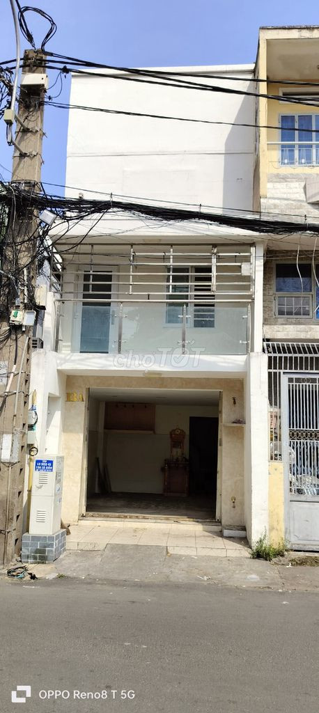 Cần bán nhà mặt tiền đường lò siêu, Quận 11, Tp.Hồ Chí Minh.