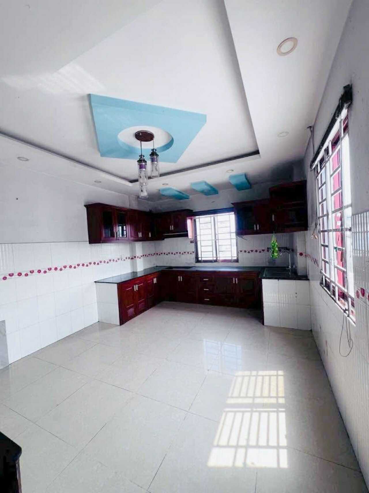 Bán nhà hxh thông 82m2-5tang Trung Mỹ Tây 19 Q12 , kd đa ngành nghề - 5 tỷ nhỉnh 0932030061