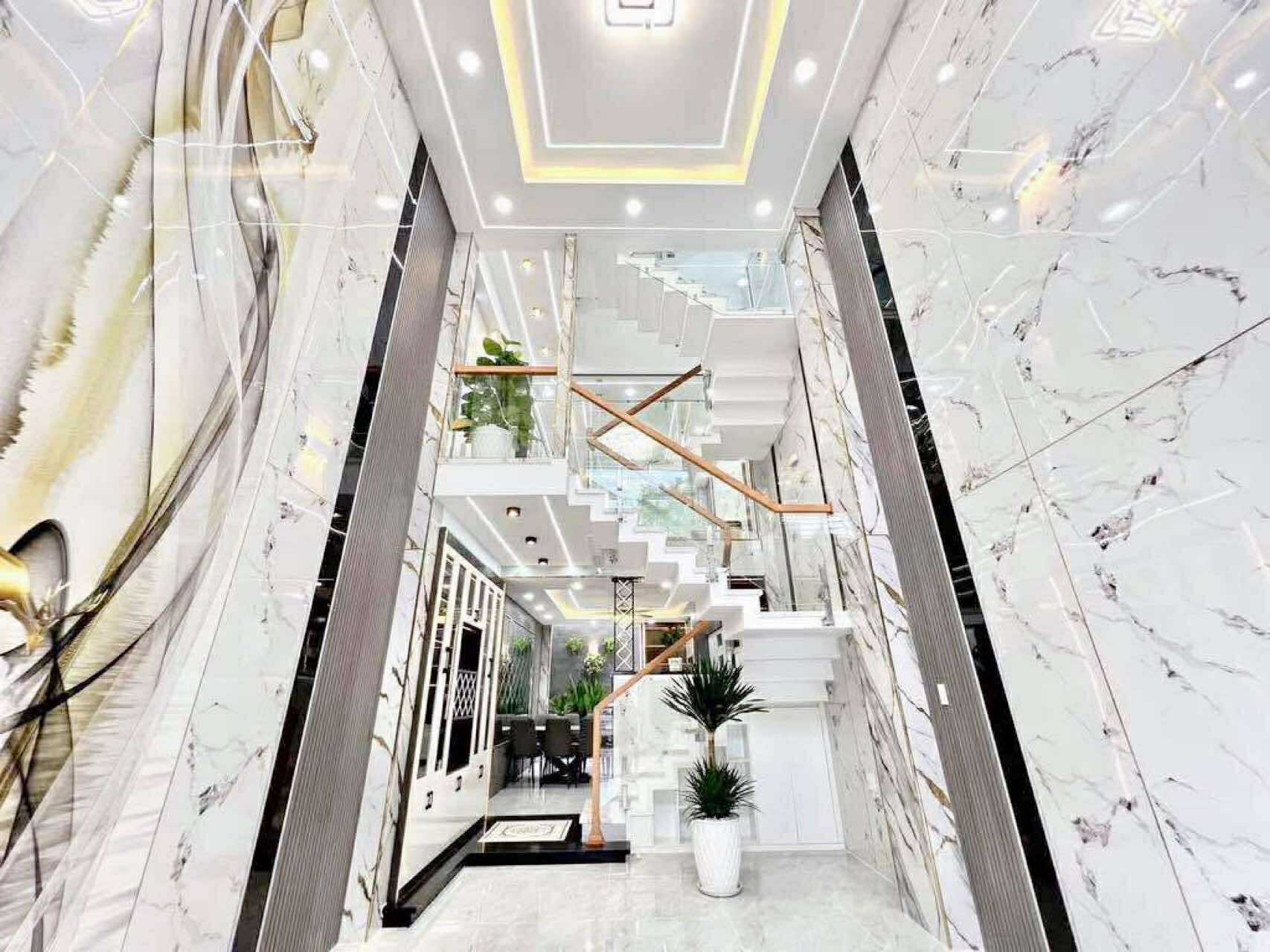 Nhà mới full nt 54m2-5tang Bùi Văn Ngữ Q12, đường 10m ,gần Ngã 3 Đông Quang, 7 tỷ nhỉnh 0932030061