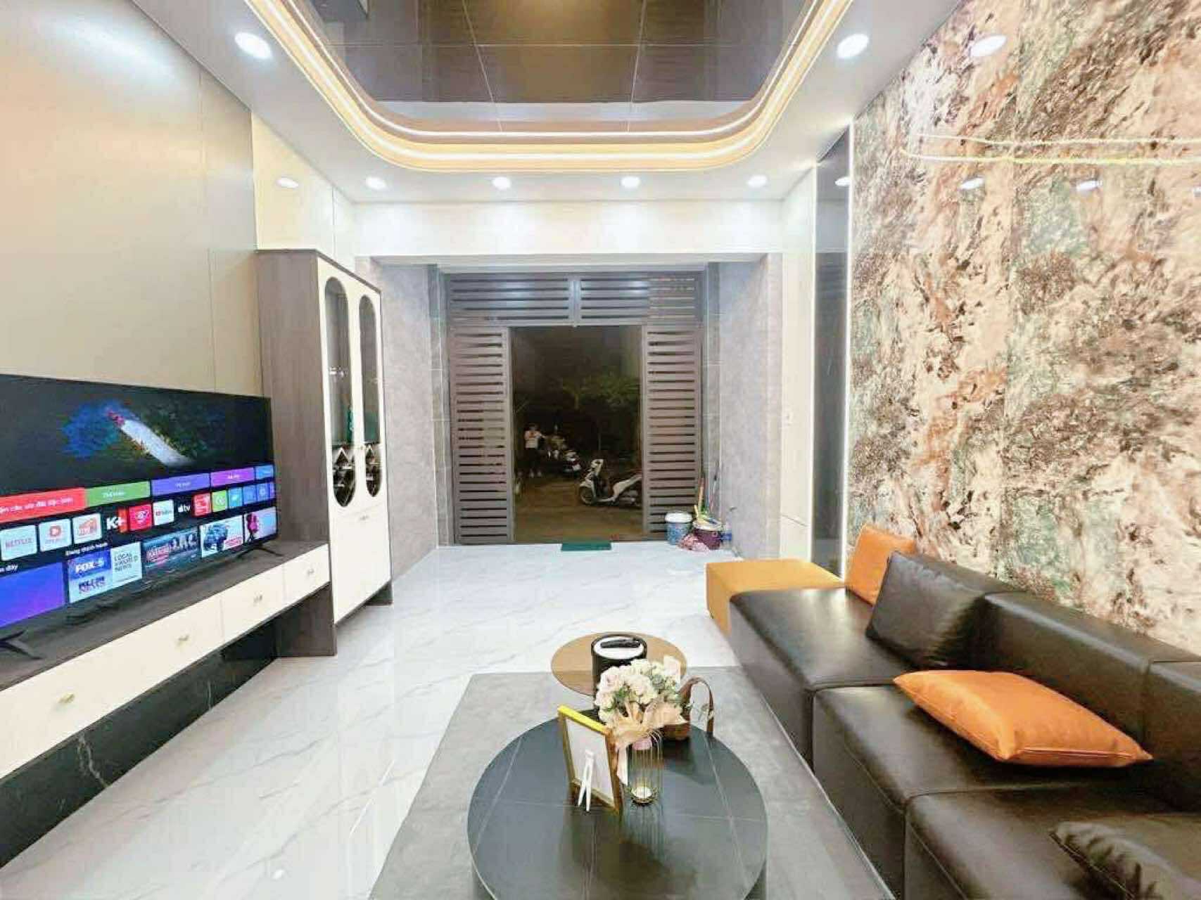 Nhà mới hxh thông 47m2-3tang sát mt Nguyễn Thị Kiêu Q12 ,gần Quán Ăn Hai Châu, 6 tỷ hơn 0932030061
