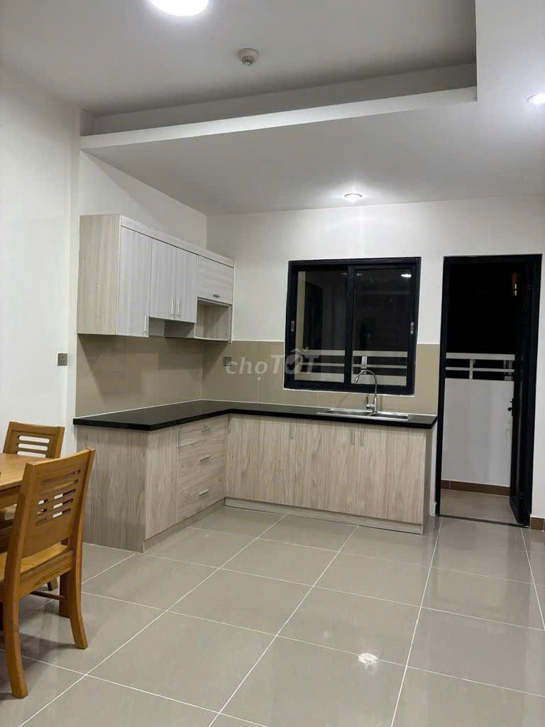 CHO THUÊ CHCC ĐỨC KHẢI 2 PHÒNG 90M2,ĐẦY ĐỦ TIỆN NGHI, DỌN ĐẾN Ở NGAY