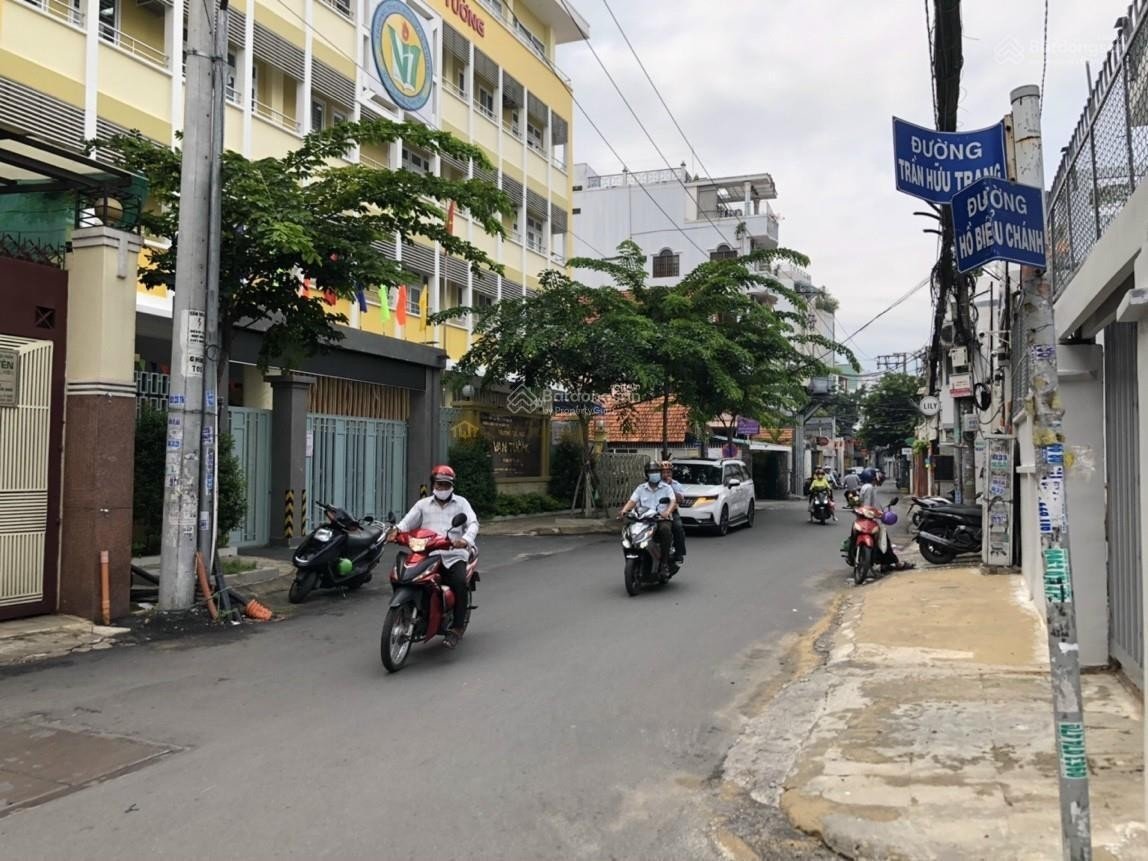 Bán nhà mặt tiền đường Hồ Biểu Chánh phường 2 quận Phú Nhuận