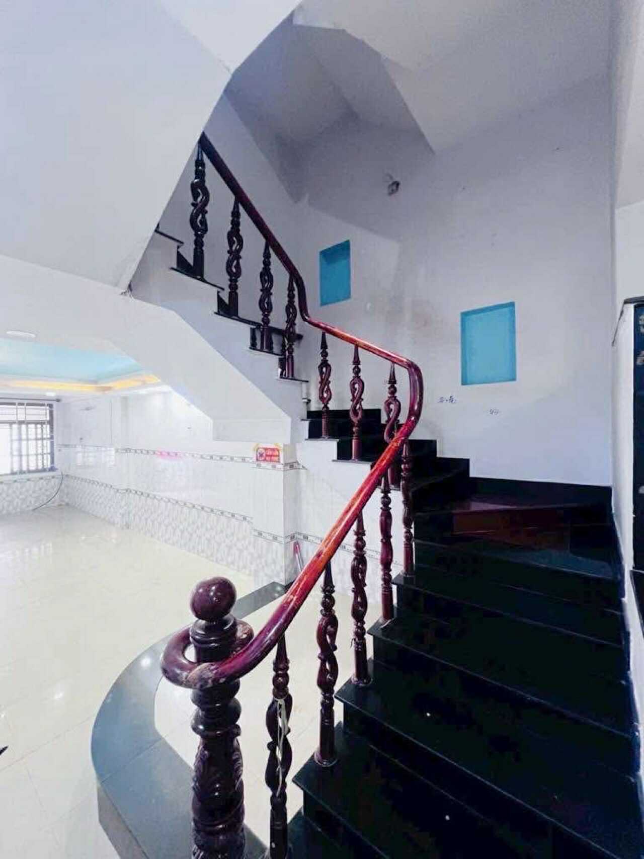 Bán nhà hxh thông 82m2-5tang Trung Mỹ Tây 19 Q12 , kd đa ngành nghề - 5 tỷ nhỉnh 0932030061