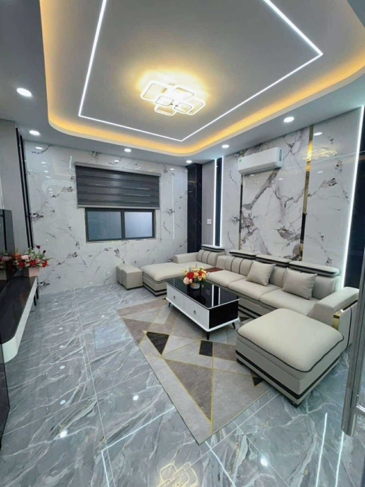 Nhà mới full nt hxh 56m2-5tang sát mt Lâm Thị Hố Q12 , gần Hiệp Thành City - 6 tỷ nhỉnh 0932030061