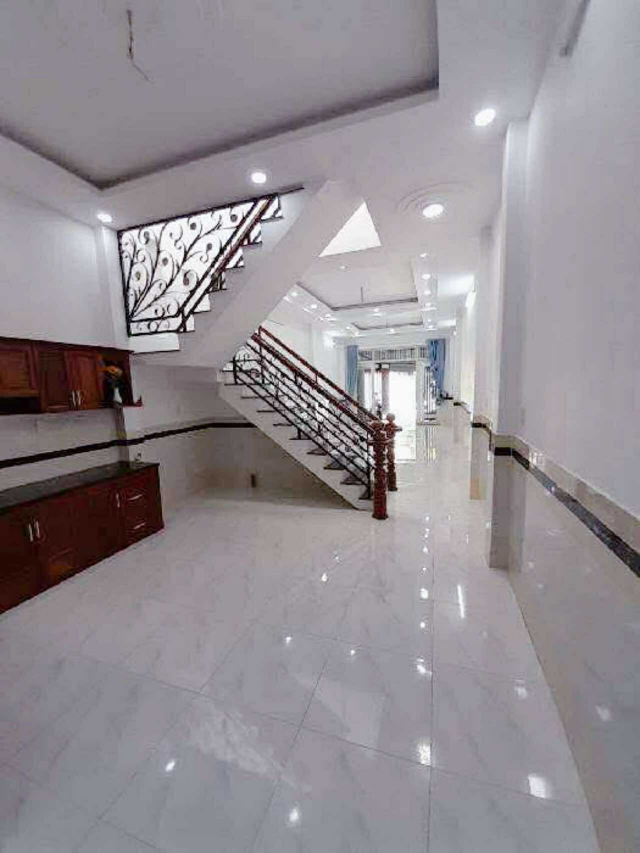 Bán nhà mặt tiền Trần Thị Hè Q12 - 82m2-2tang , sát Hiệp Thành City - 6 tỷ nhỉnh 0932030061