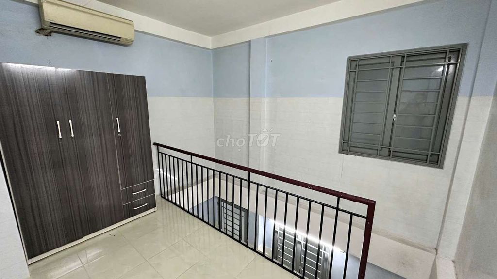 Cho Thuê Phòng trọ kiểu CCMN Quận 4 mới chỉ hơn 2 triệu/tháng, có lầu ở được 2 người.