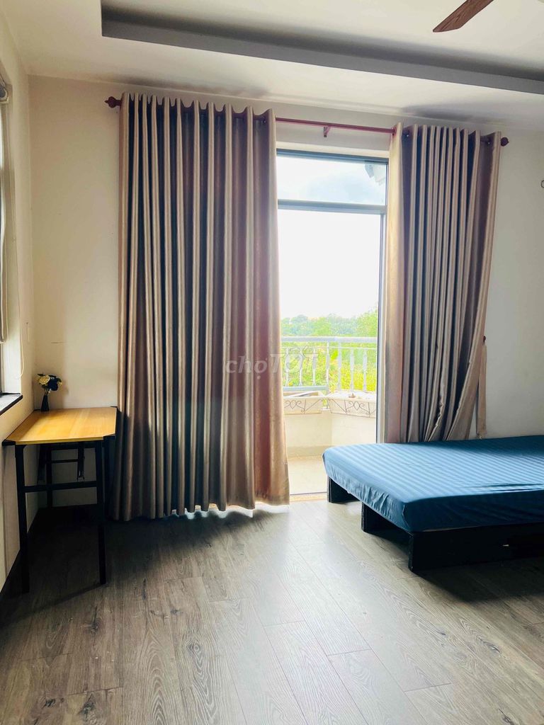 CHO THUÊ CĂN HỘ 30m² – BAN CÔNG THOÁNG MÁT – TÁCH BẾP RIÊNG