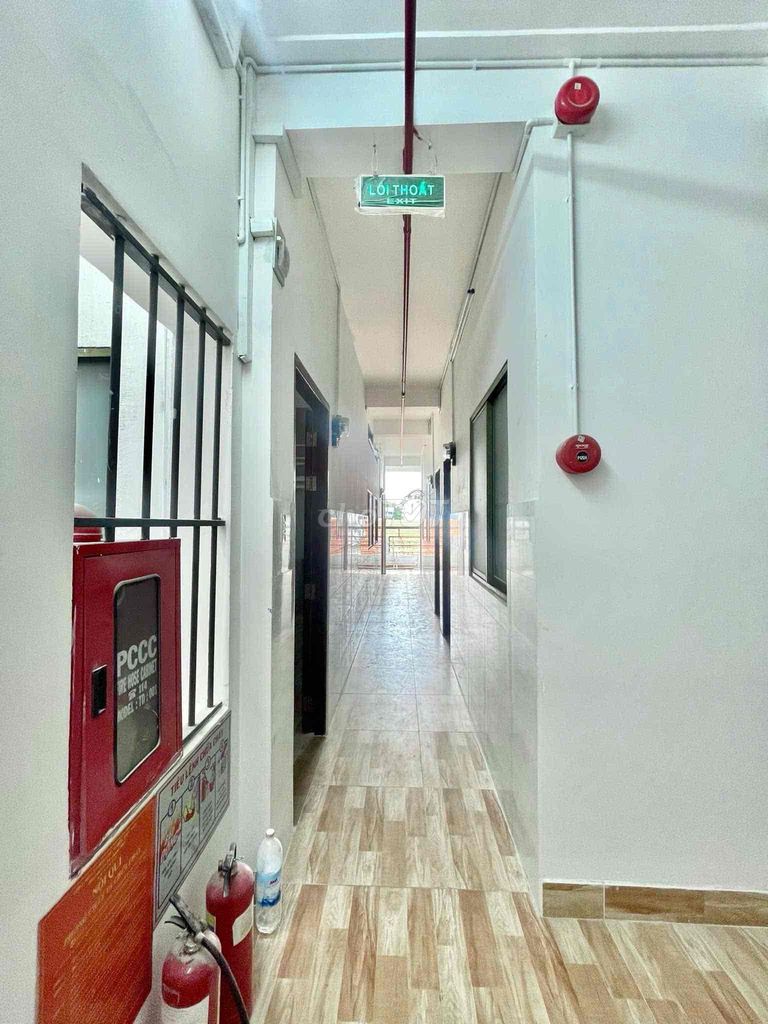 CHO THUÊPHÒNG TRỌ SÁT HUTECH,GTVT, NGOẠI THƯƠNG CHỈ 4TR/THÁNG