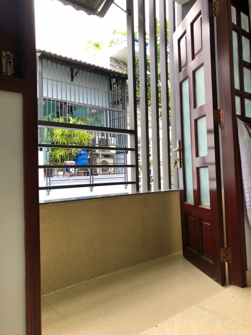 Nhà 4 tầng cho thuê đường Nguyễn Tri Phương –  trung tâm Quận 10 hẻm xe hơi chỉ 20 triệu/tháng