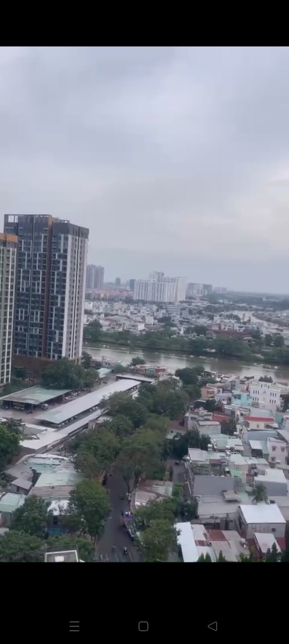 Chính chủ cho thuê căn hộ cao cấp chung cư Khánh Hội 2, Đường Bến Vân Đồn, khu vực trung tâm TP Hồ Chí Minh.