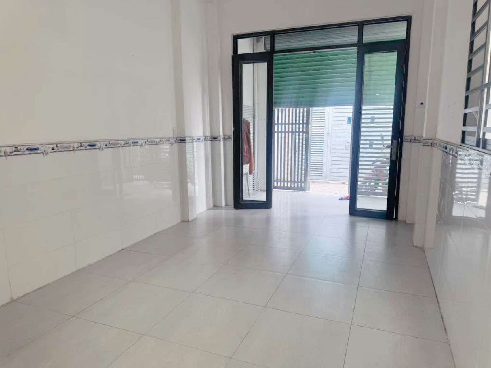 Nhà cấp 4 có lửng 55m2 Hiệp Thành 26 Q12 , hẻm 3 gác , liền kề Coopmart , 3 tỷ nhỉnh 0932030061