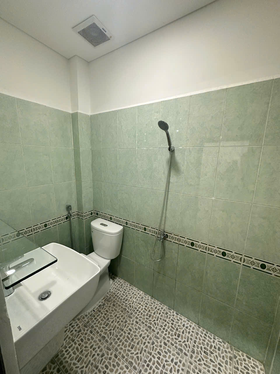 CHO THUÊ NHÀ NGUYÊN CĂN 54.1m2, GẦN ĐƯỜNG CHỢ, GẦN ĐƯỜNG LỚN